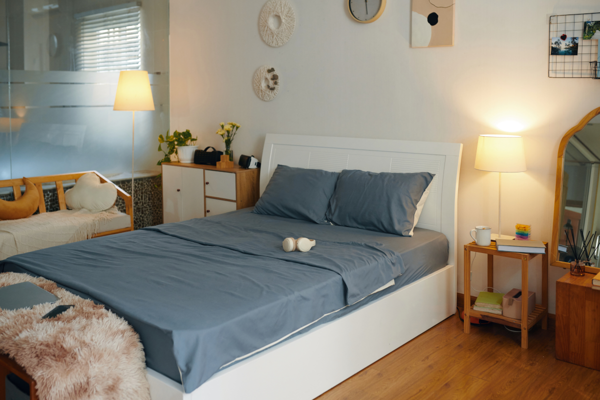 6 astuces pour optimiser l’espace dans une petite chambre