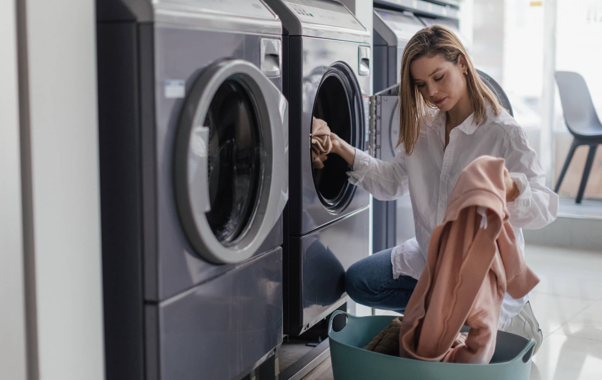 Optimisez votre sèche-linge : par quoi remplacer la balle de tennis efficacement