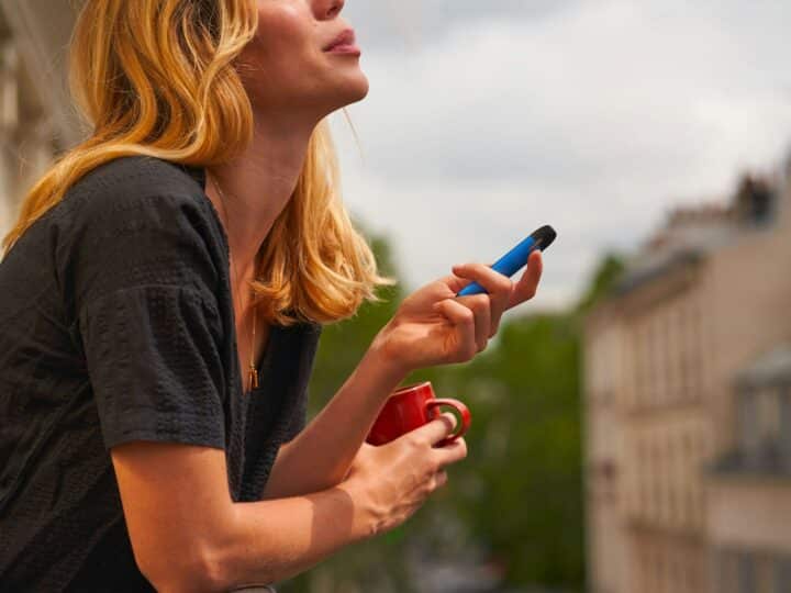 Découvrez Vapoteursnet, actualités et tests vape pour les passionnés de la vape