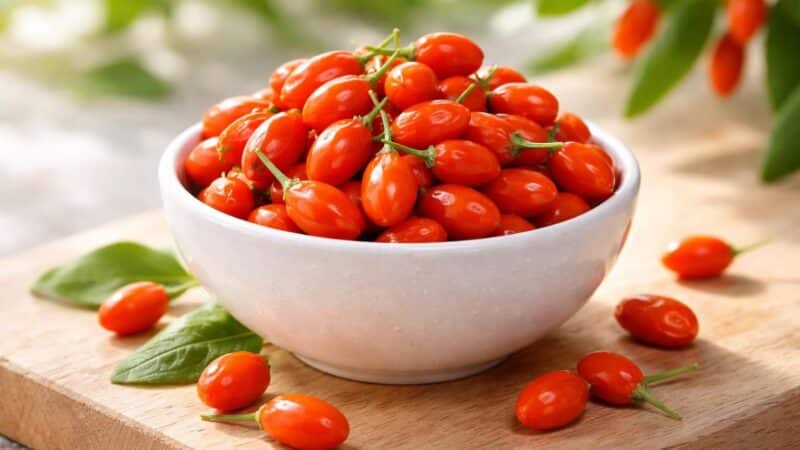 Les calories des baies de goji révélées : un super-aliment à savourer !